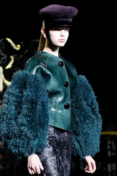 Look 68